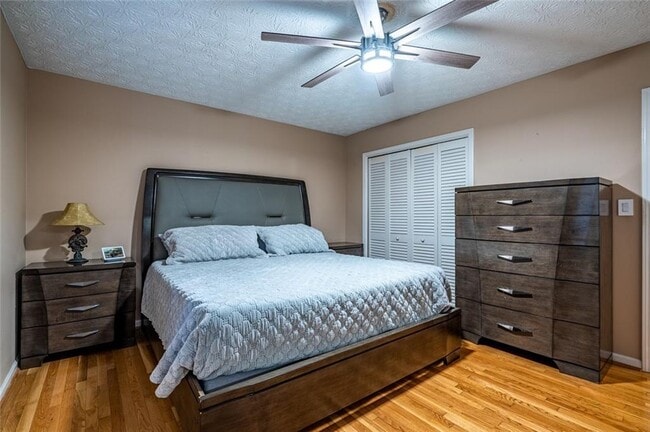 Building Photo - 465 Dobbs Rd