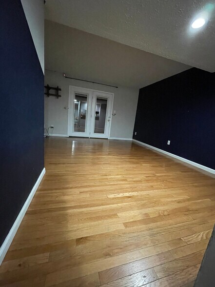 Building Photo - 2350 S Henderson St