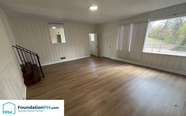 Building Photo - 2143 Vollintine Ave