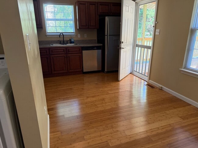 Building Photo - 7063 Seaver Dr NW