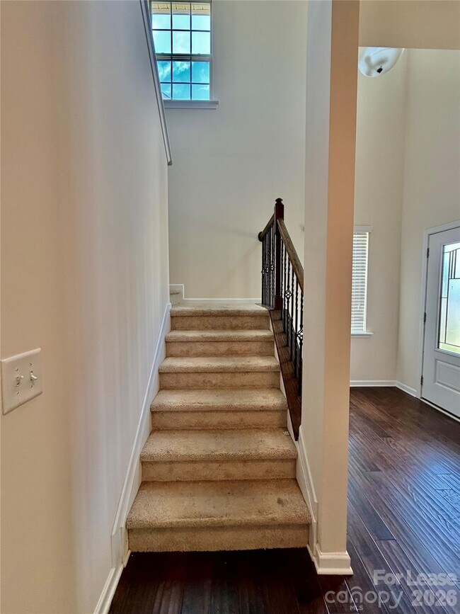 Building Photo - 4019 Oakmere Rd