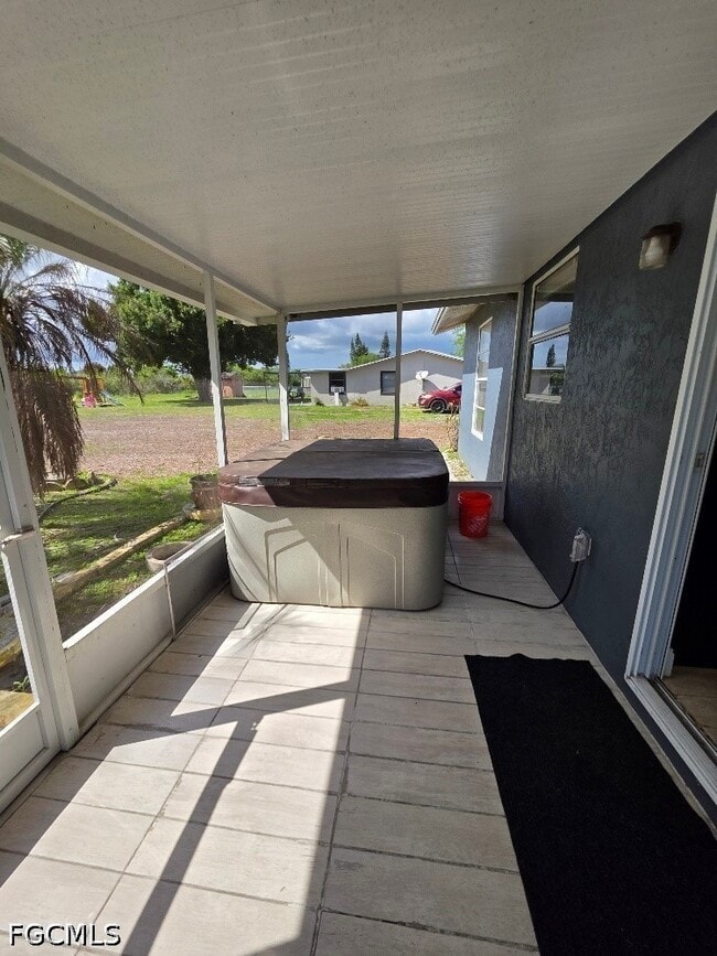 Building Photo - 311 Schoolside Dr