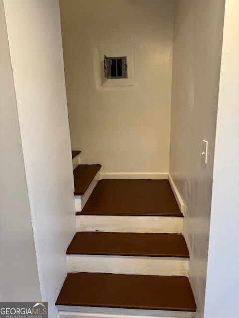 Building Photo - 1867 Myrtle Dr SW