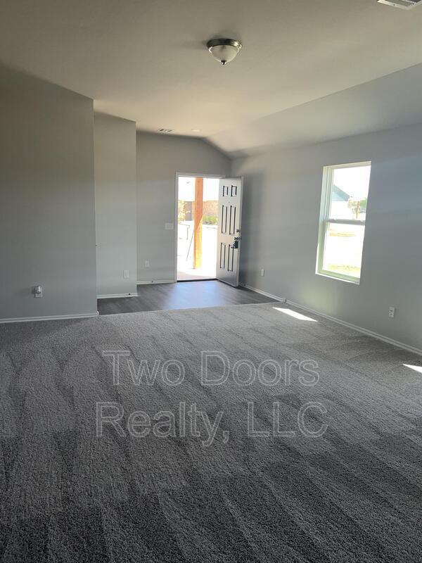 Building Photo - 1009 Ichabod Cir