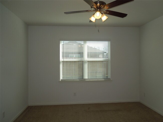 Building Photo - 10463 Red Cardinal Dr
