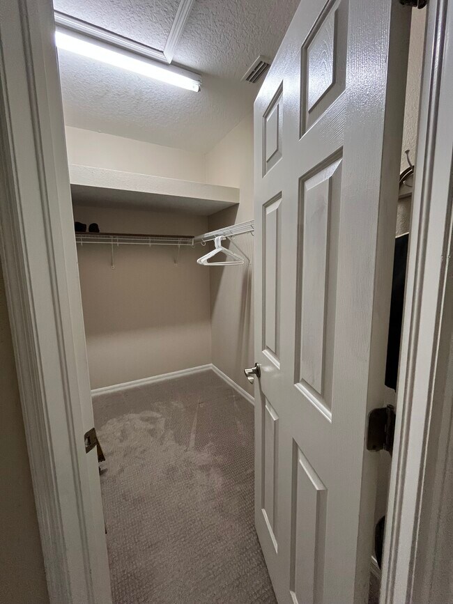 Building Photo - 14467 Mirabelle Vista Cir