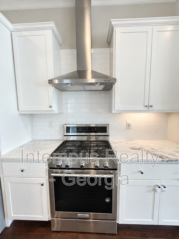 Building Photo - 1260 Stone Castle Cir