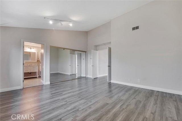Building Photo - 4352 Park Corona