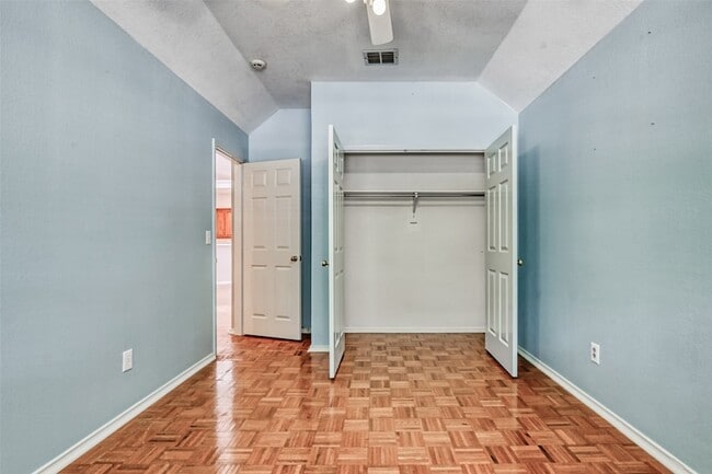 Building Photo - 3009 Ridge Hollow Dr
