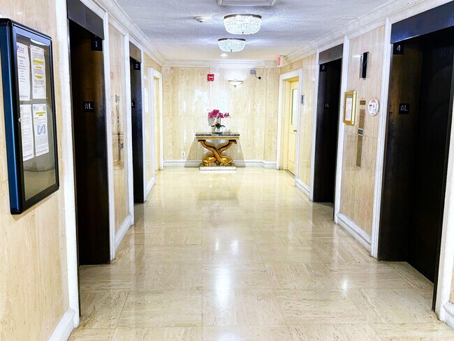 Building Photo - 600 Three Islands Boulevard