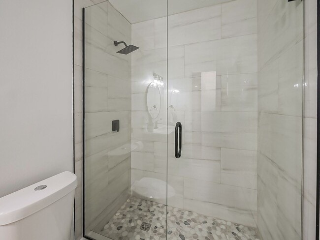 Building Photo - Luxury Living at Z on Plymouth – 1,000 SF Two-Bedroom Residence