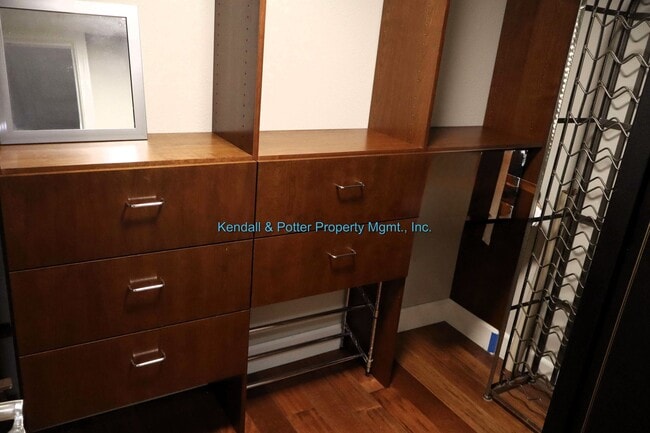 Building Photo - Furnished Yacht Harbor Retreat