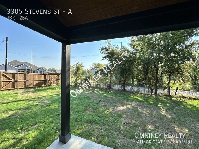 Building Photo - 3305 Stevens St