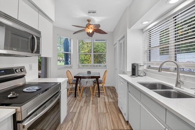 Building Photo - 2225 NW 53rd St