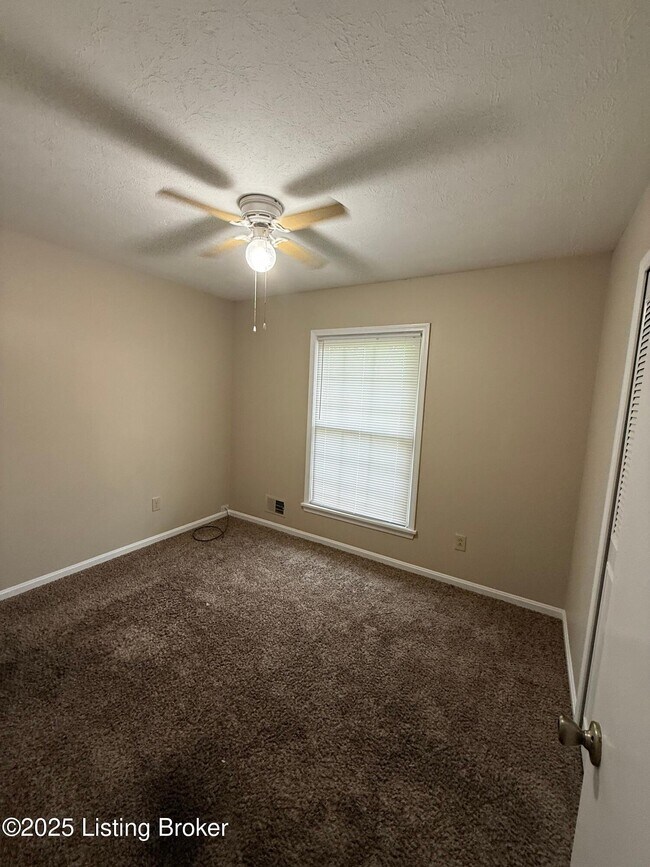 Building Photo - 6803 Taffy Ann Dr