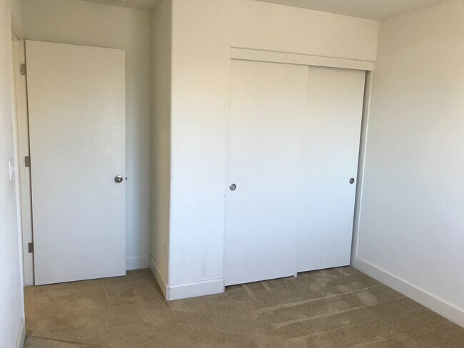 Building Photo - Now Available – 4 Bedroom Home with Loft i...