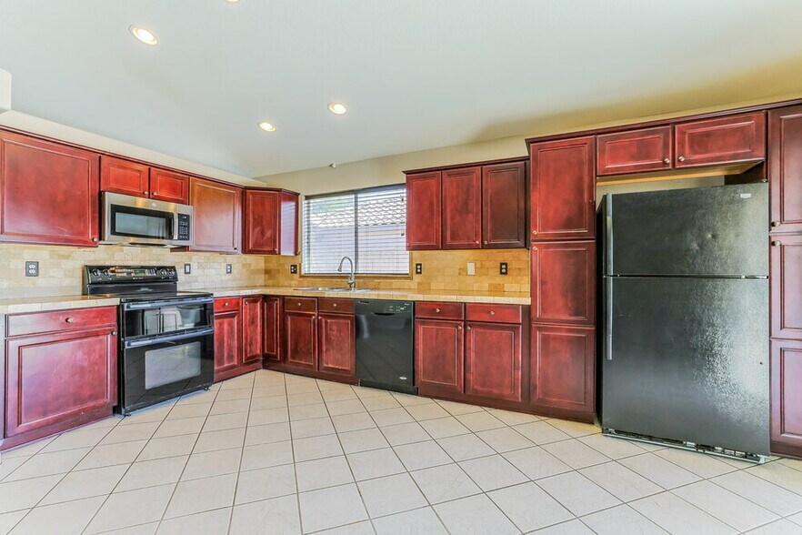 Building Photo - 2317 E Flintlock Pl