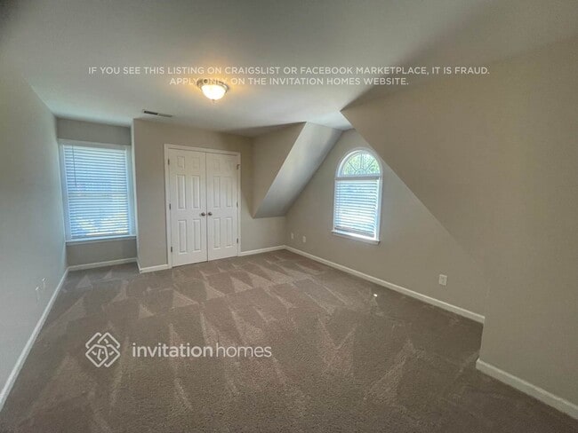 Building Photo - 2896 Hilton Cir