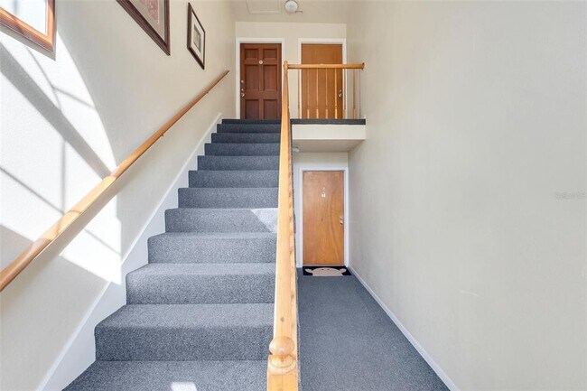 Building Photo - 4212 Lake Underhill Rd