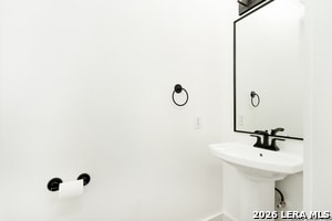 Building Photo - 8910 Los Sonoma Rio