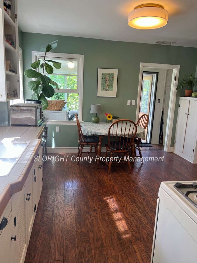 Building Photo - AVAILABLE JULY - 2 Bed/ 1 Bath shared home near Downtown SLO