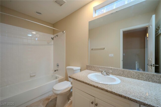 Building Photo - 921 San Bruno Ave