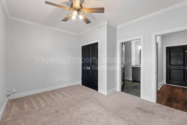 Building Photo - 2217 Laurens St