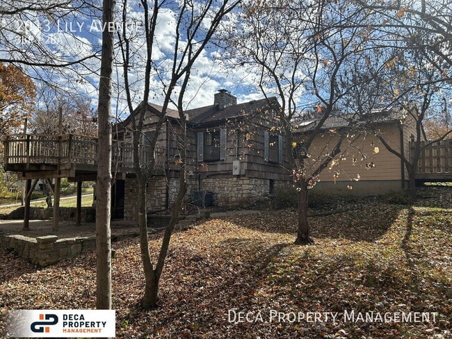 Building Photo - 2013 Lily Ave