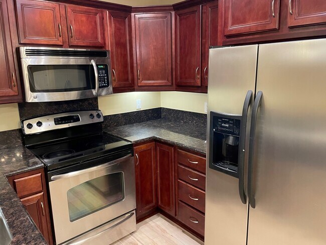 Building Photo - 5055 Collwood Blvd