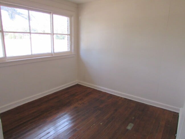 Building Photo - End Unit of a Duplex