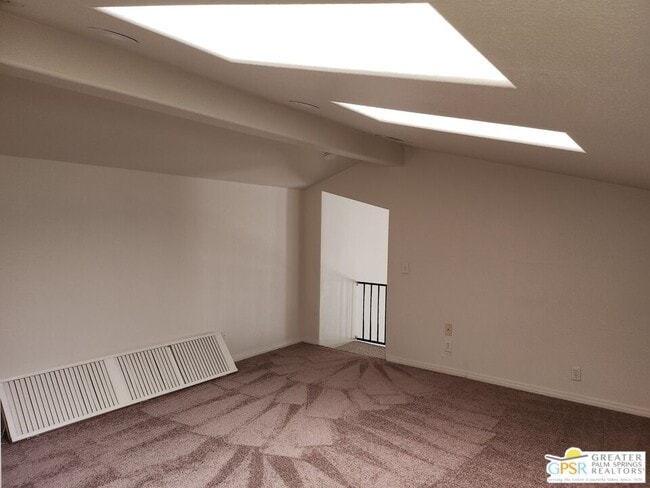 Building Photo - 29705 Avenida La Paz