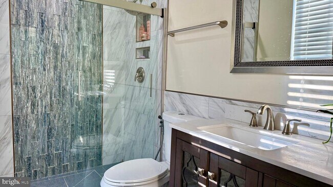 Building Photo - 17 Jill Ct