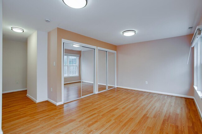 Building Photo - 21707 Leatherleaf Cir
