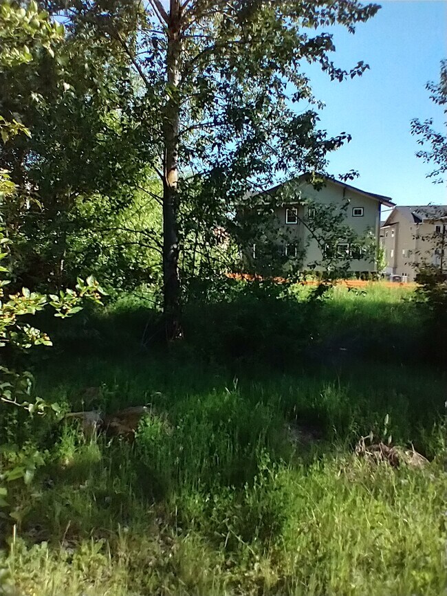 Building Photo - 12003 SE High Creek Rd