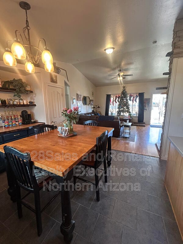 Building Photo - 81 Seneca Dr