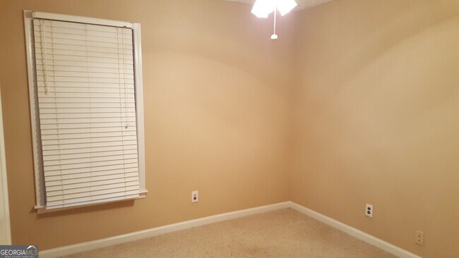 Building Photo - 2807 Forest Wood Dr