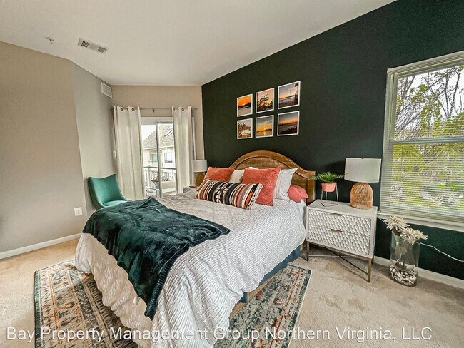 Building Photo - 2 br, 2 bath House - 6559 Grange Ln #402