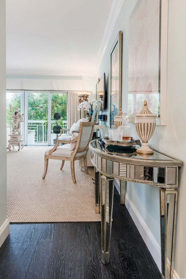 Building Photo - 250 Bradley Pl