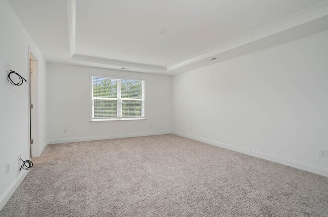 Building Photo - 19225 Yellow Birch Dr