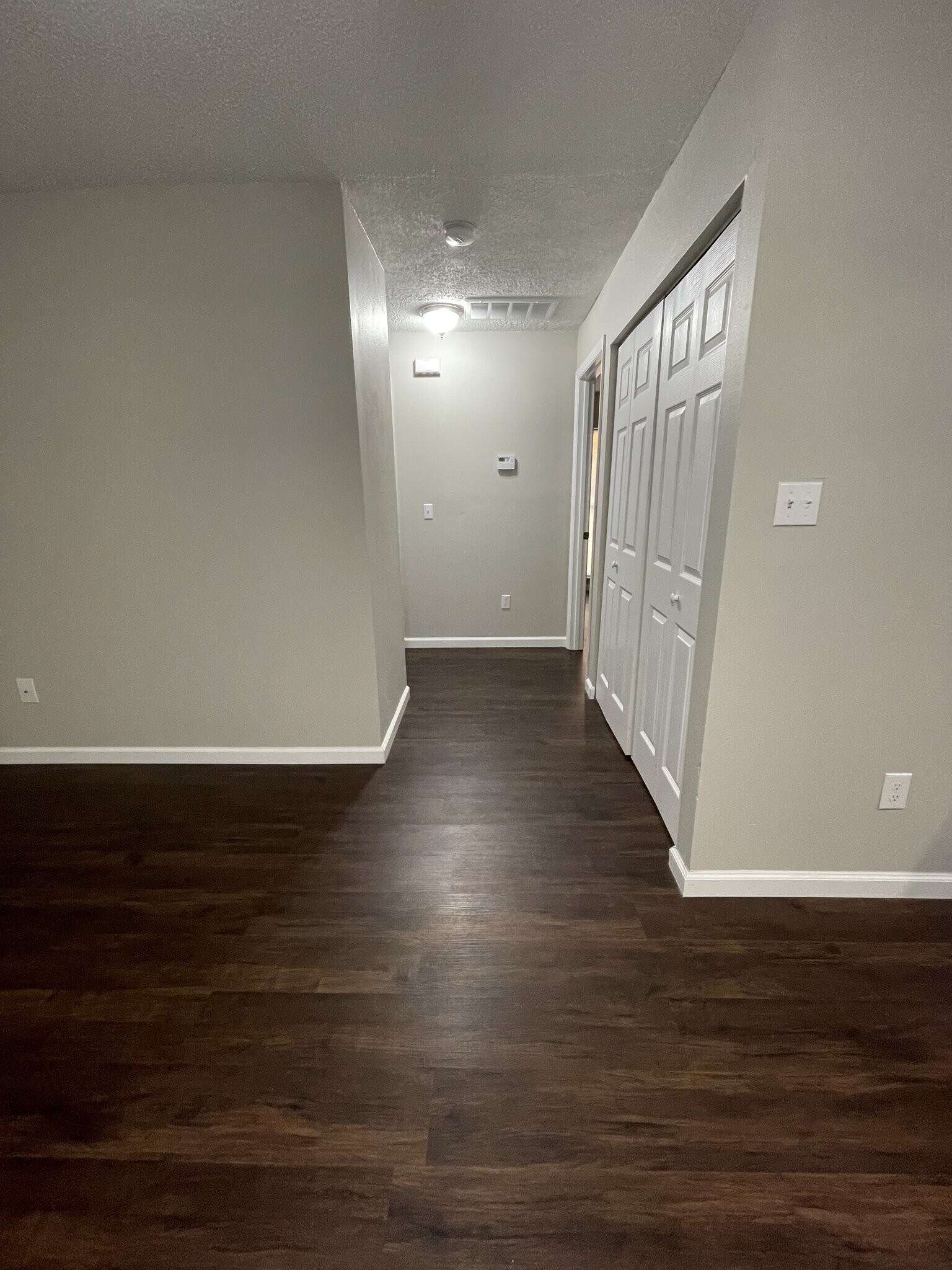 Building Photo - 2920 SE 53rd Ct