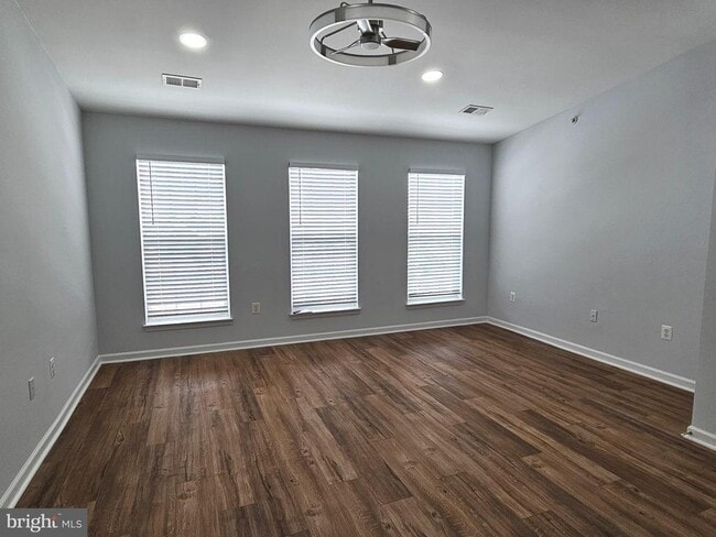 Building Photo - 14211 St Germain Dr