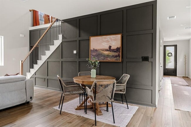 Building Photo - 217 McCrae Dr