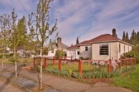 Building Photo - 8415 NE Milton St