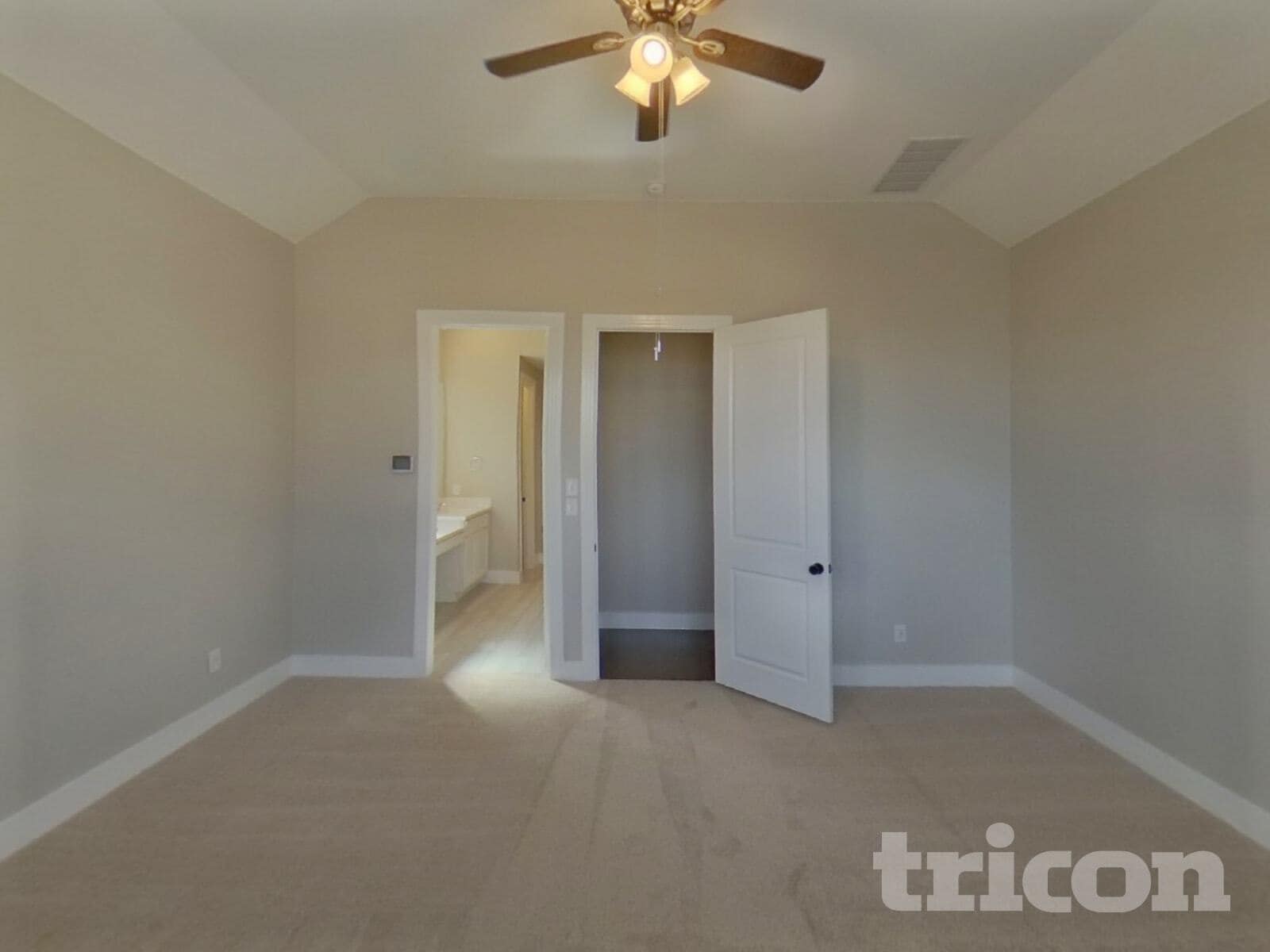 Building Photo - 1008 Faringdon Dr