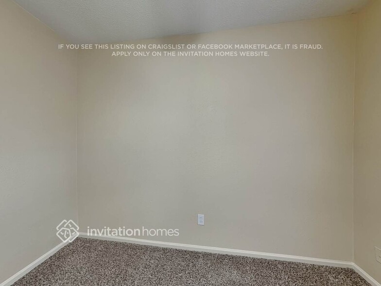 Building Photo - 27 S White Pebble Ct