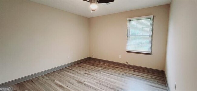 Building Photo - 1837 Access Rd