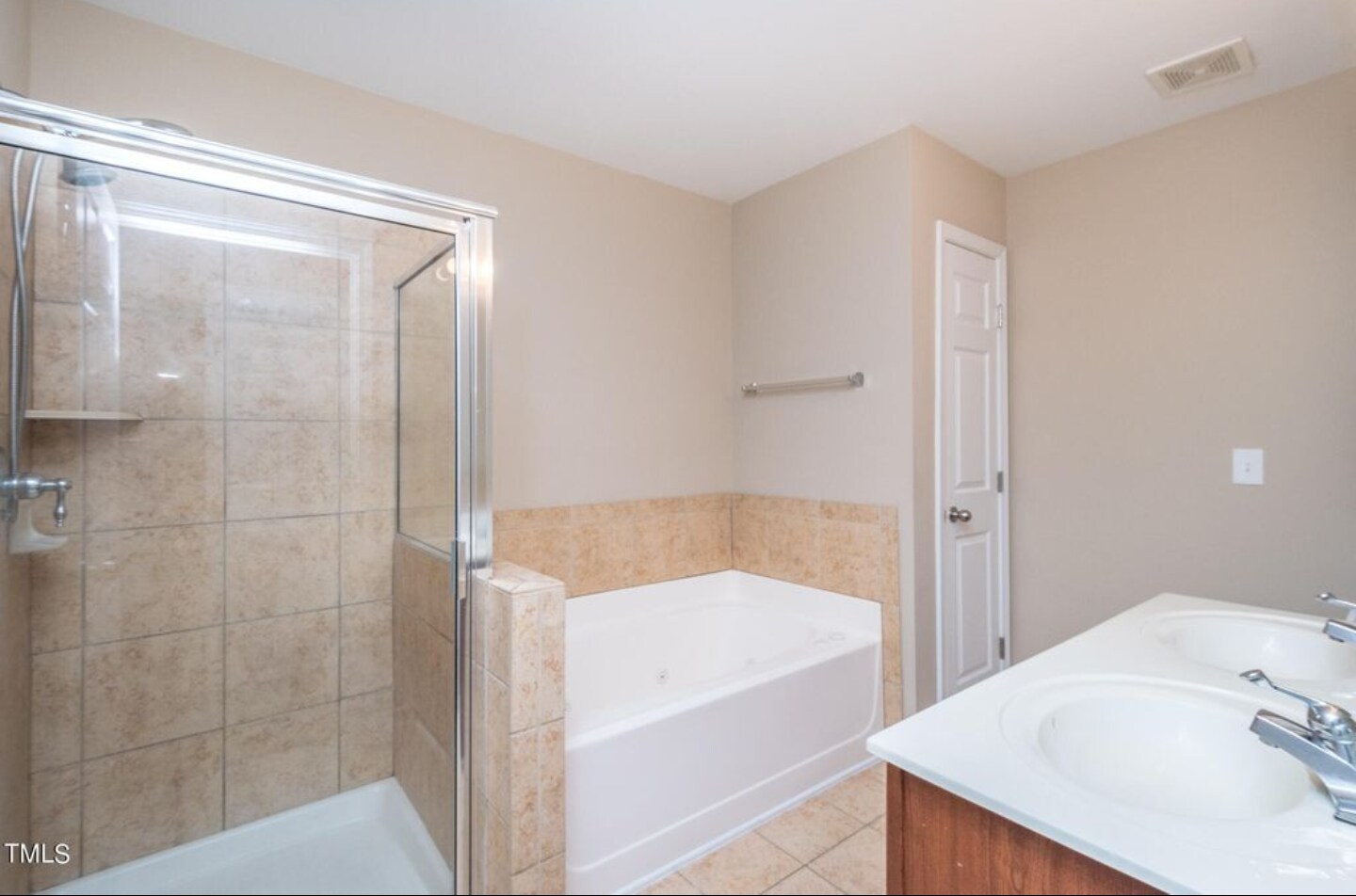 Master Bath - 2230 Valley Edge Dr