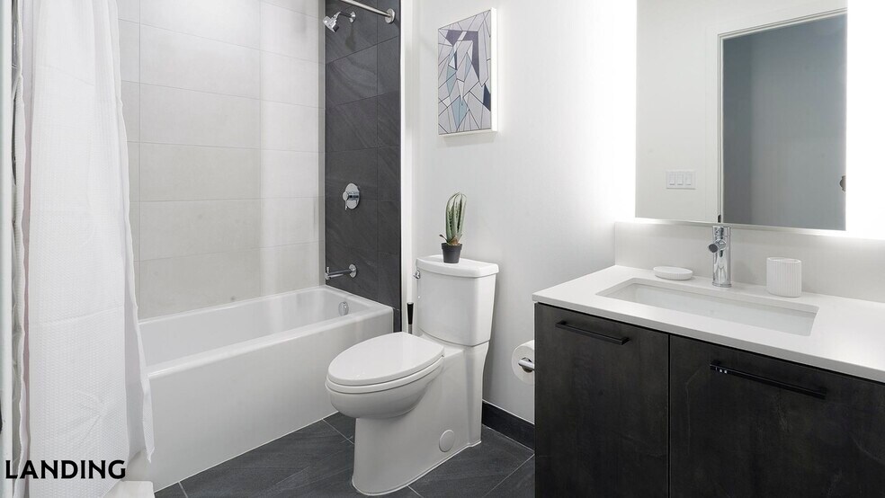 Building Photo - 632 Howard Rd SE