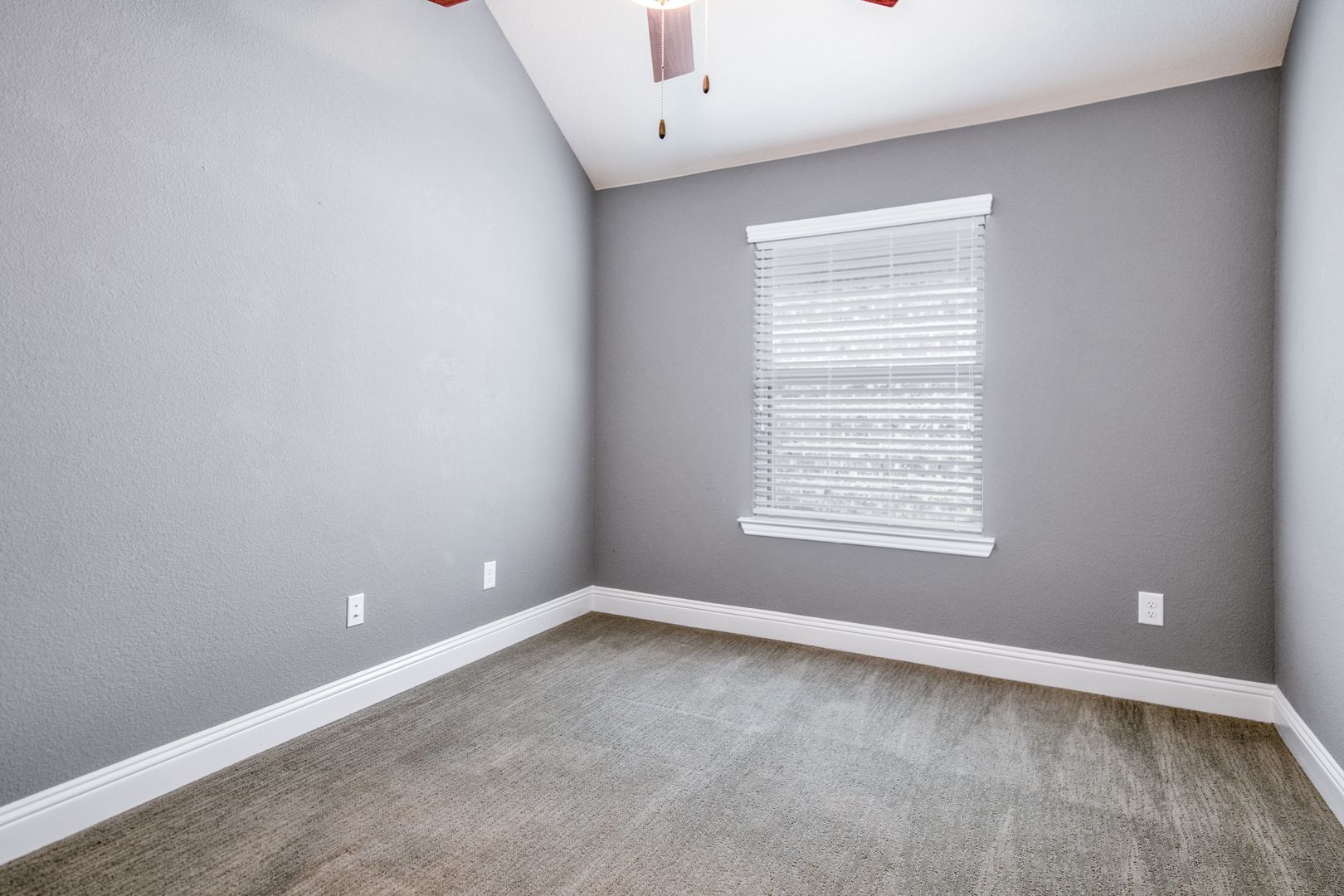 Building Photo - 1117 9th St