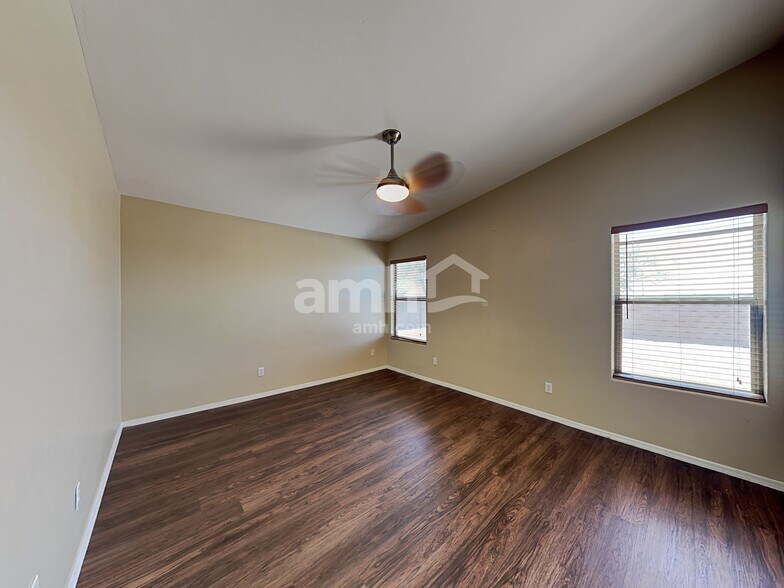 Building Photo - 5556 S Desert Redbud Dr